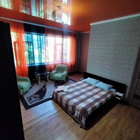 Sv Hotel Bishkek Esterno foto