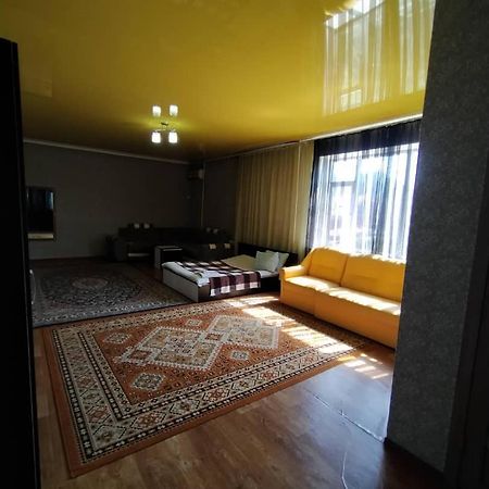 Sv Hotel Bishkek Esterno foto